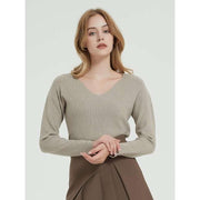 Slim-fit knitted V-neck sweater, view 2 - MRSLM