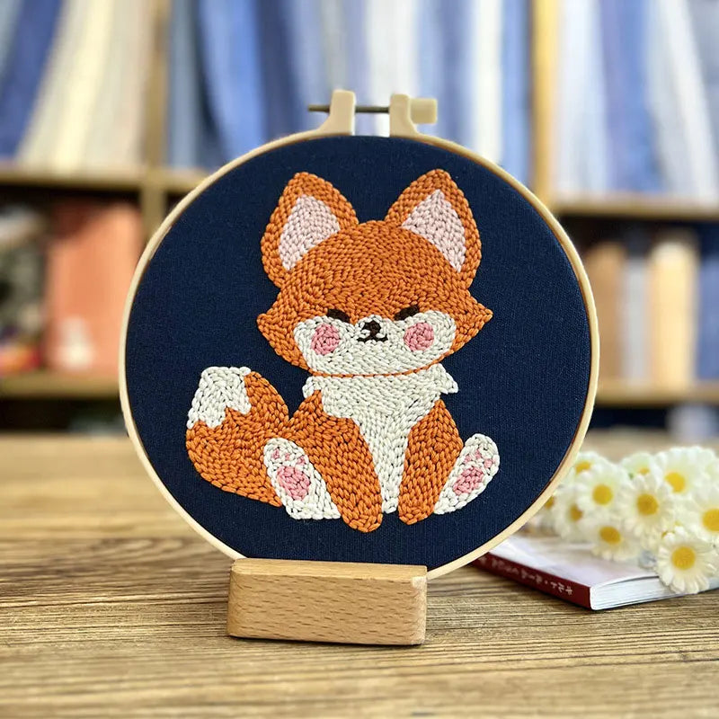 Punch needle embroidery set, view 4 - MRSLM