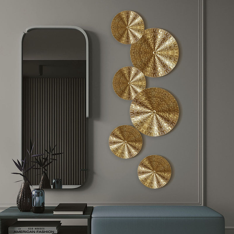Round gold metal wall hanging, view 13 - MRSLM