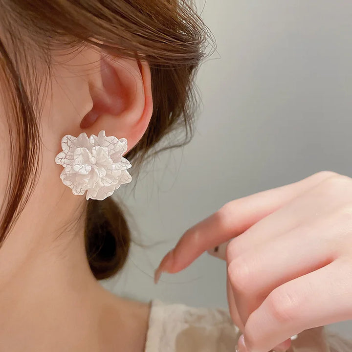 Chic White Floral Stud Earrings