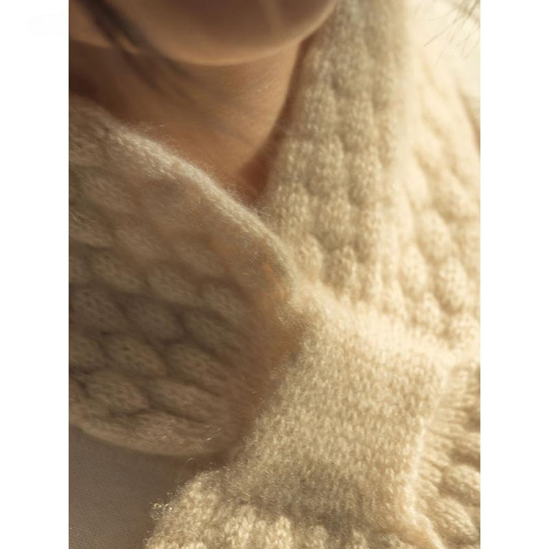 Cashmere moss stitch bowknot scarf, view 10 - MRSLM