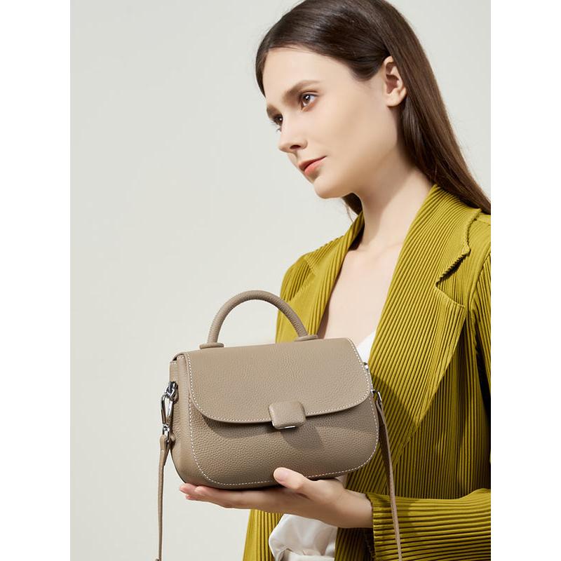 leather crossbody saddle bag, view 7 - MRSLM