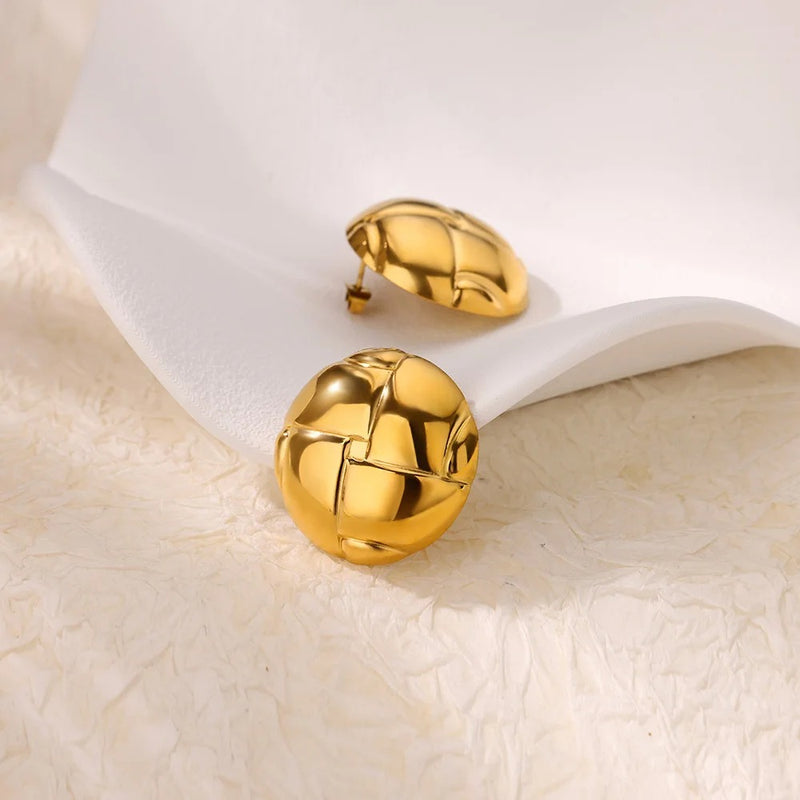 classic stud earrings, view 9 - MRSLM