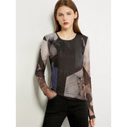 minimalist long-sleeved mesh t-shirt for women, view 3 - MRSLM
