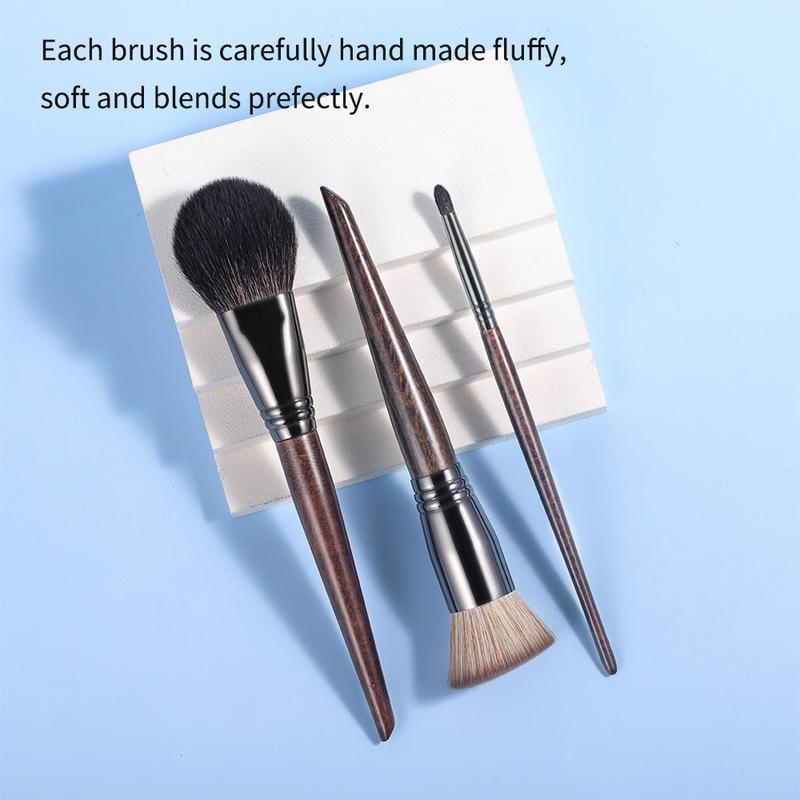 3-piece makeup brush set with bag, view 7 - MRSLM