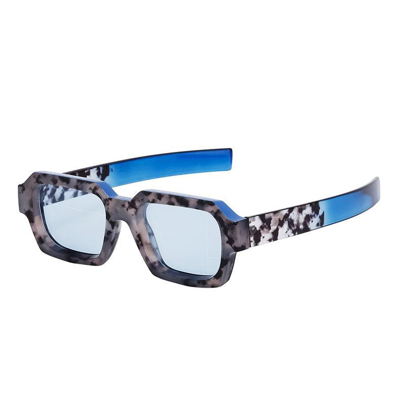 retro rectangle sunglasses, view 3 - MRSLM
