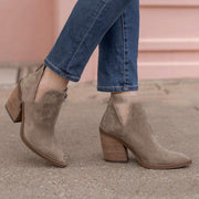 Women's pointed toe Martin boots, thick heel, view 4 - MRSLM