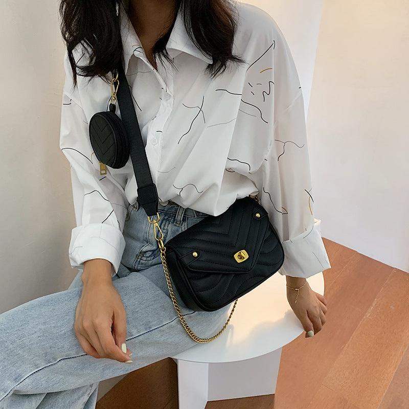 small square chain messenger bag, view 3 - MRSLM