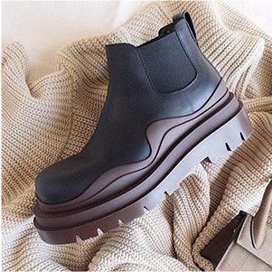 Women's platform Chelsea ankle boots, view 2 - MRSLM