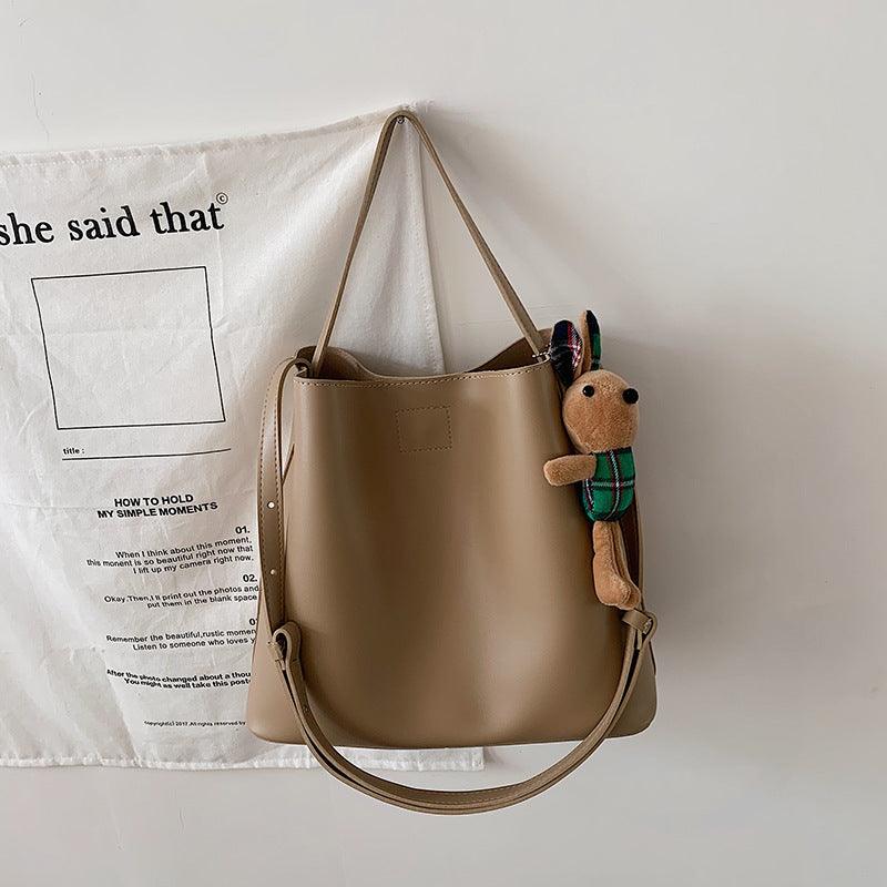Large one-shoulder PU bucket bag, view 6 - MRSLM