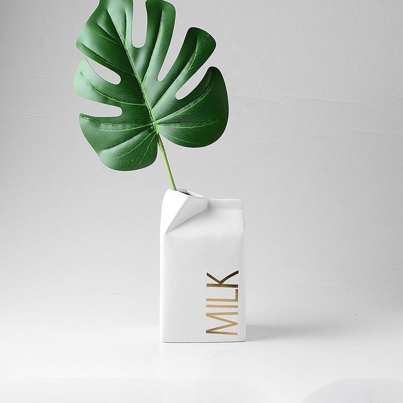 Nordic ceramic desktop vase, view 3 - MRSLM