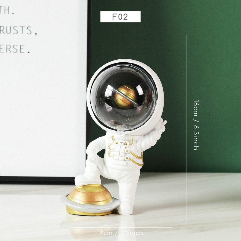 Astronaut resin ornament, view 11 - MRSLM