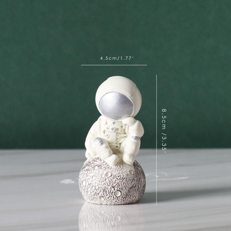 Astronaut resin ornament, view 9 - MRSLM