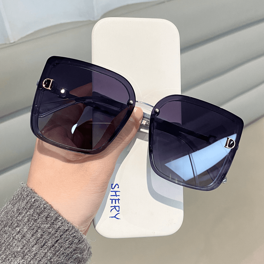 Sunglasses with Black Letters, Square-Shaped Glasses, Anti-Ultraviolet Sunglasses - MRSLM