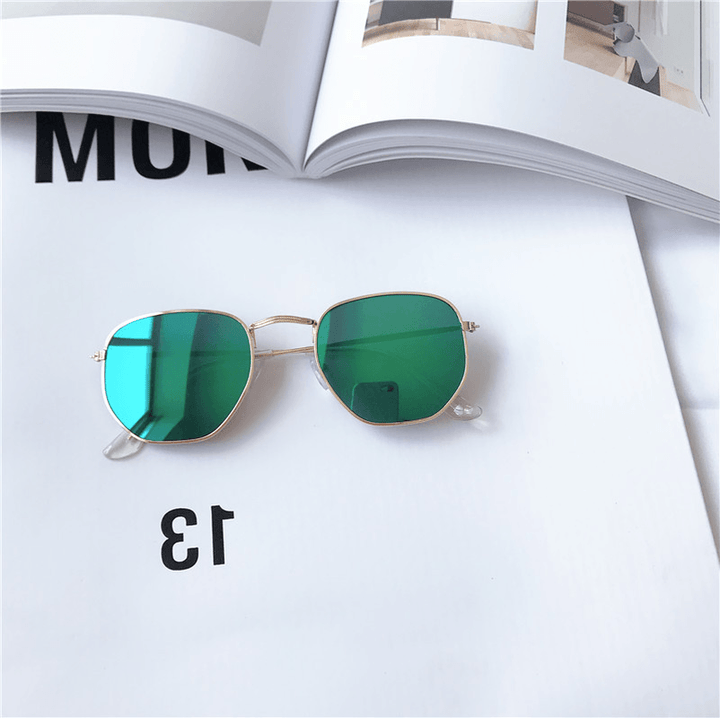 European and American Small Square Sunglasses Wild Street Shooting - MRSLM