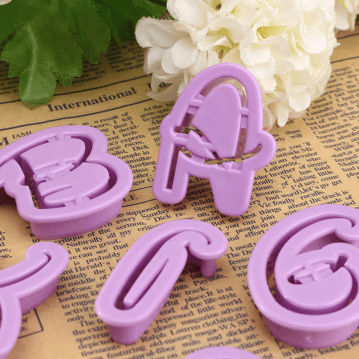26PCS Plastic Alphabet Cookie Cutter Letter Biscuit Fondant Mold Cake Decorating Tool - MRSLM