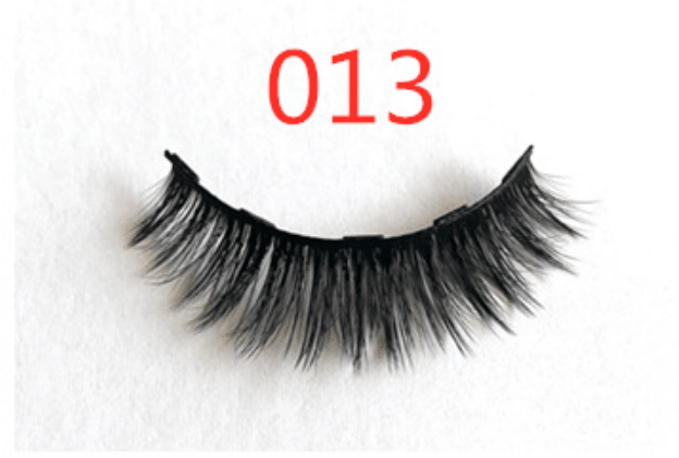 A Pair Of False Eyelashes With Magnets In Fashion - MRSLM