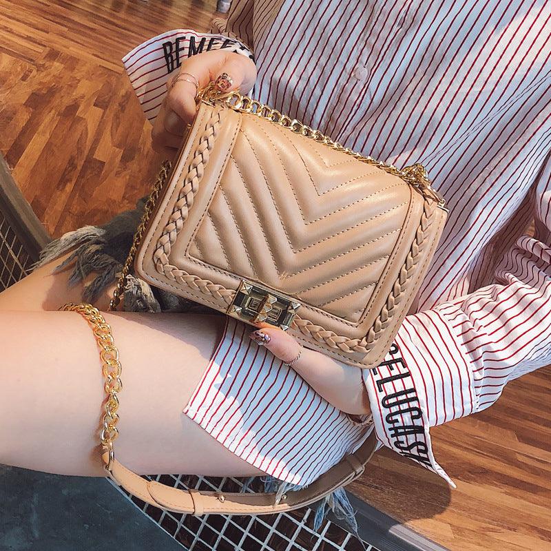 Ladies chain lock small square bag, view 3 - MRSLM