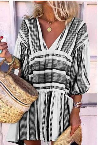 Striped print V-neck three-quarter sleeve dress - MRSLM