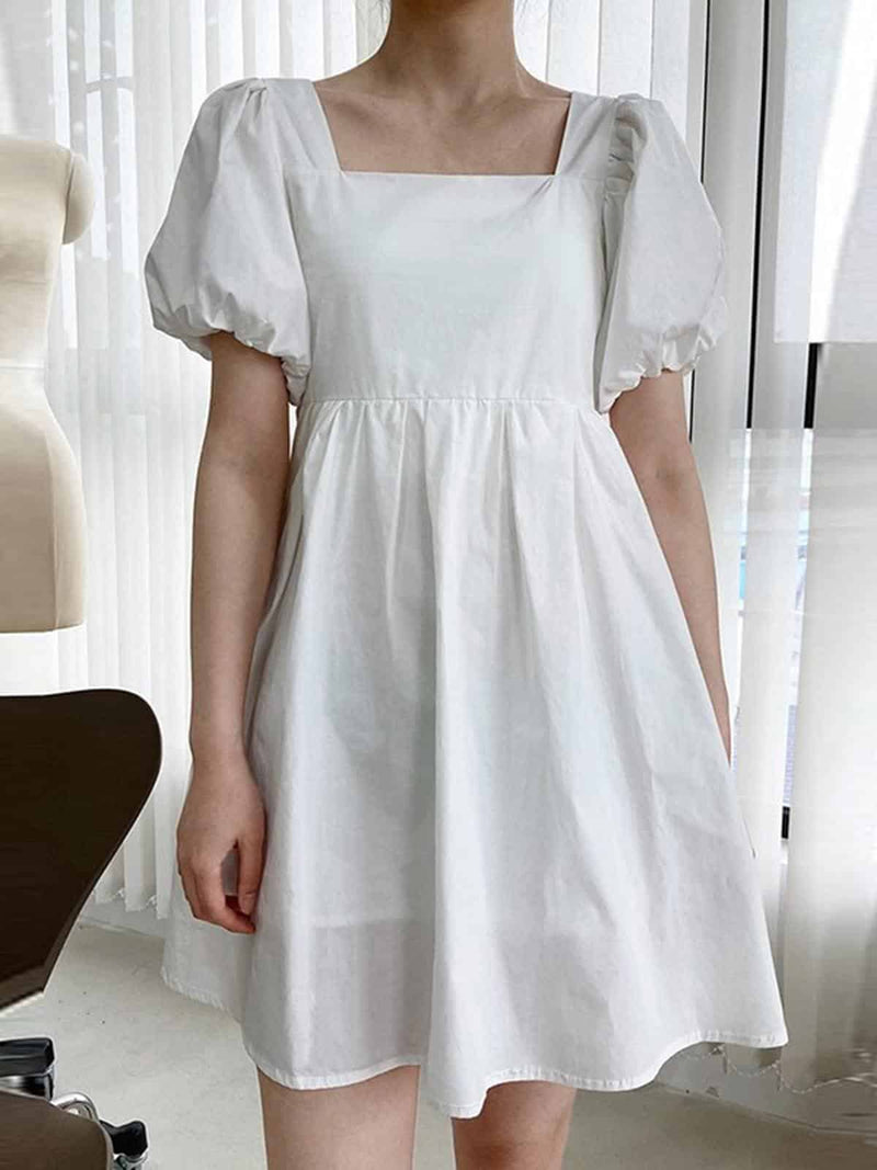 casual short dress with puff sleeves, view 4 - MRSLM
